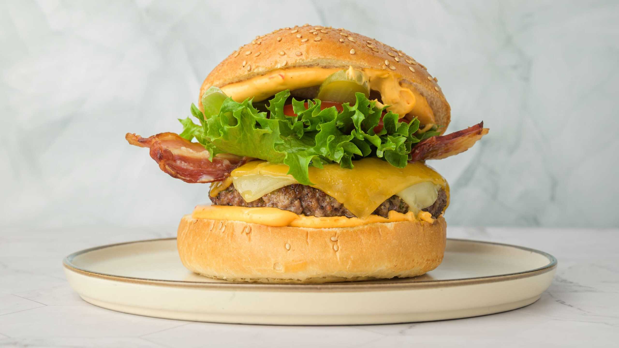 Golfburger hos Bistro Solnedgang